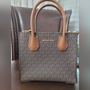 Michael Kors Mercer Medium Logo & Leather Accordion Crossbody Bag